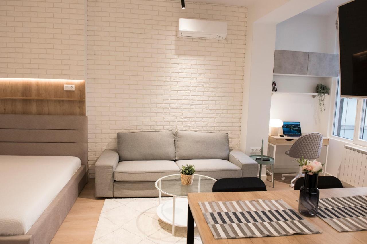 Top Center Designer Studio Apartment Sofya Dış mekan fotoğraf